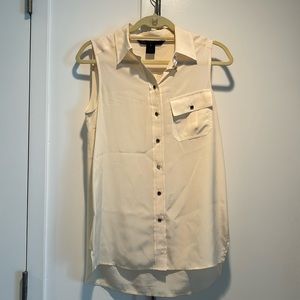 Ivory Marc by Marc Jacob’s sleeveless silk top